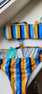 Topsidega ujumistrikoo (1 foto / 2)