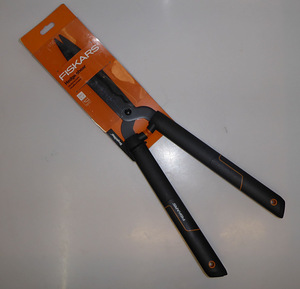 Hekikäärid FISKARS SingleStep HS22 (2 foto / 5)