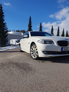 BMW 530 Xdrive (10 foto / 13)