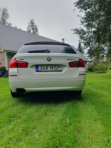 BMW 530 Xdrive (12 foto / 13)