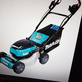 Makita akumuruniiduk iseliikuv DLM462