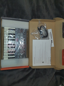 Launchkey mini novation (1 фото из 2)