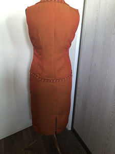 Женская одежда (3 фото из 3)