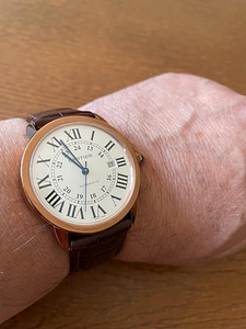 Cartier watch (3 фото из 3)