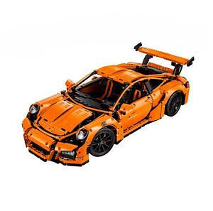 LEGO Technic Порше 911 GT3 RS (1 фото из 3)