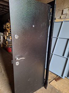 Metalluks uus 860 x 2050 mm (2 foto / 2)