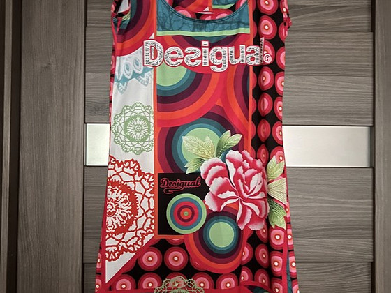 Новое мини-платье Desigual s.XS