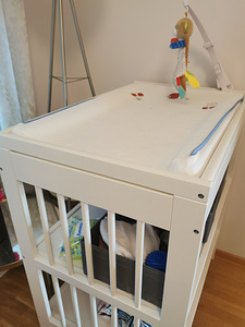 Ikea mähkimislaud (2 foto / 4)