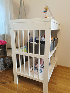 Ikea mähkimislaud (3 foto / 4)