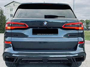 BMW X5 G05 Задний диффузор (1 фото из 2)