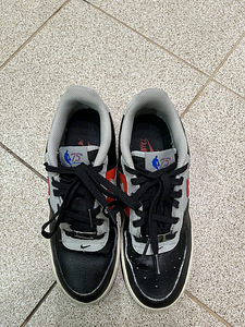 Nike AIR FORCE 1 (NBA) (1 foto / 3)