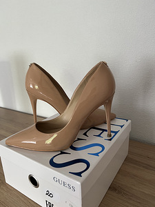 Guess kingad (1 foto / 3)
