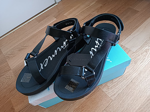 Новые сандалии Lorenzo s.39 (3 фото из 4)