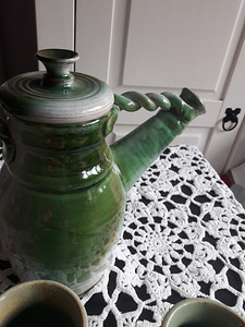 Чайник и чашки (6 фото из 6)