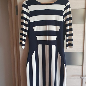 Платье Tommy Hilfiger размера S