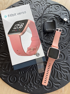 Fitbit Versa (1 foto / 1)