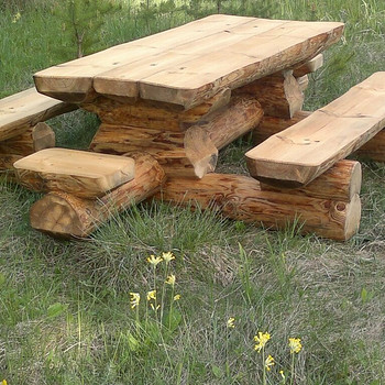 Садовая мебель из бревен