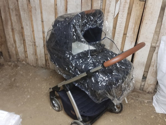 Продам детскую коляску.