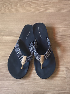 Tommy Hilfiger plätud nr 38 (1 foto / 2)