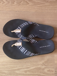 Tommy Hilfiger plätud nr 38 (2 foto / 2)