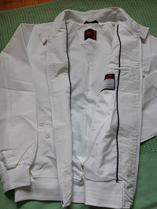 Robe di Kappa XXL jope uus (3 foto / 4)