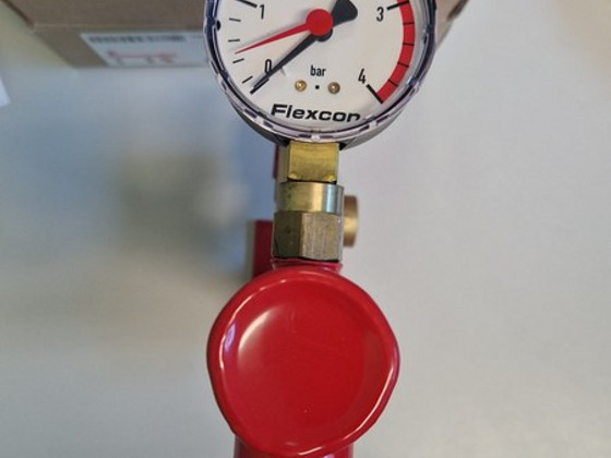Paisupaagi seina kinnitus Flamco