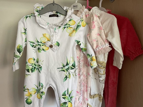 Heade kaubamärkide pikkade varrukatega body