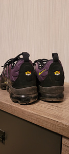 Nike vapormax plus (2 фото из 3)