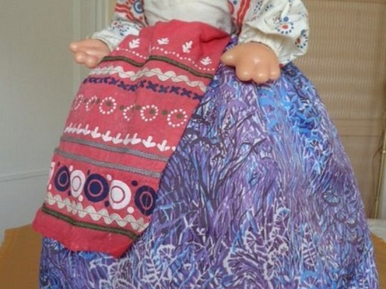 Kogutav nukk-soojendaja samovari jaoks.