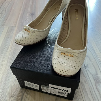 Prada naiste nahkkingad, suurus 40
