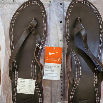 Женские новые Nike Шлепанцы, кожанные