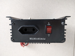 Inverter autosse 300w 12vdc-220vac mod.siinus (2 foto / 2)