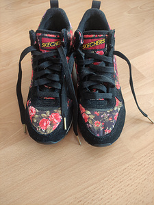 Кроссовки SKECHERS (3 фото из 5)