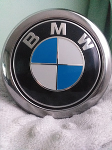 BMW (1 фото из 1)