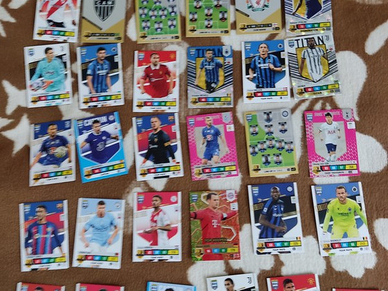 Футбольные карточки 30 panini adrenalyn xl
