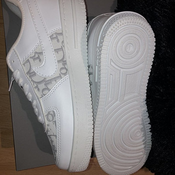 Nike tossud