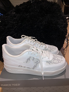 Nike tossud (4 foto / 4)
