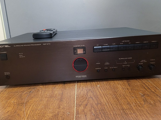 Rotel RSP-970 eelvõimendi