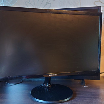 Монитор самсунг S22F350FHU 22"