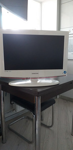 Продам монитор (1 фото из 2)