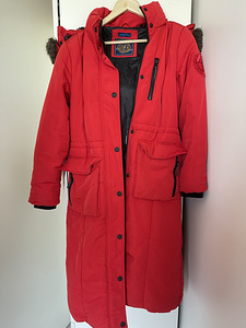 Женское пальто Superdry (1 фото из 2)