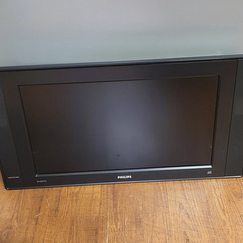 PHILIPS 26PF3321 26" LCD HD READY WIDESCREEN FLAT TV