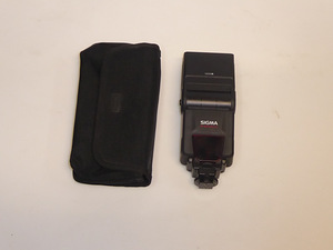 Вспышка Sigma EF 610 DG ST (2 фото из 5)
