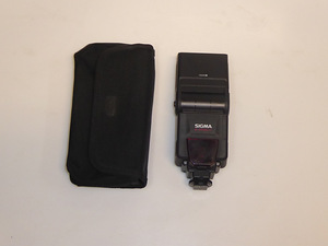 Вспышка Sigma EF 610 DG ST (4 фото из 5)