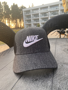 Nike müts (1 foto / 1)