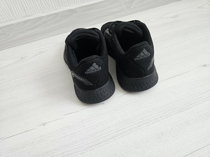 Кроссовки adidas s.29 (2 фото из 2)