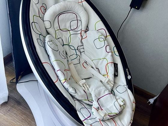 4MOMS MamaRoo Multicolor кресло-качалка для малышей