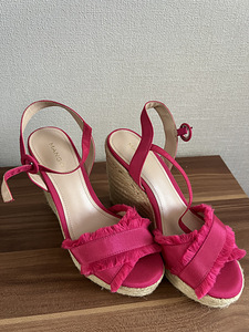 Босоножки Sandaalid (2 фото из 2)
