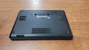 Dell Latitude E5440 ,i5,8GB,256SSD,Win 11 (4 foto / 4)