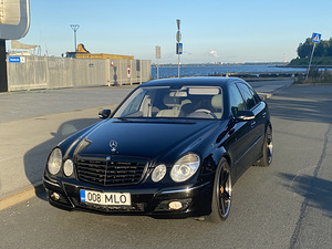 Mercedes-Benz E 350 3.5 200kW (1 фото из 11)